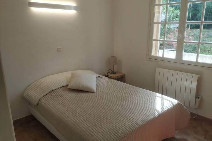 Location de vacances pour 8 personnes, avec terrasse et jardin à Puget-sur-Argens - 3