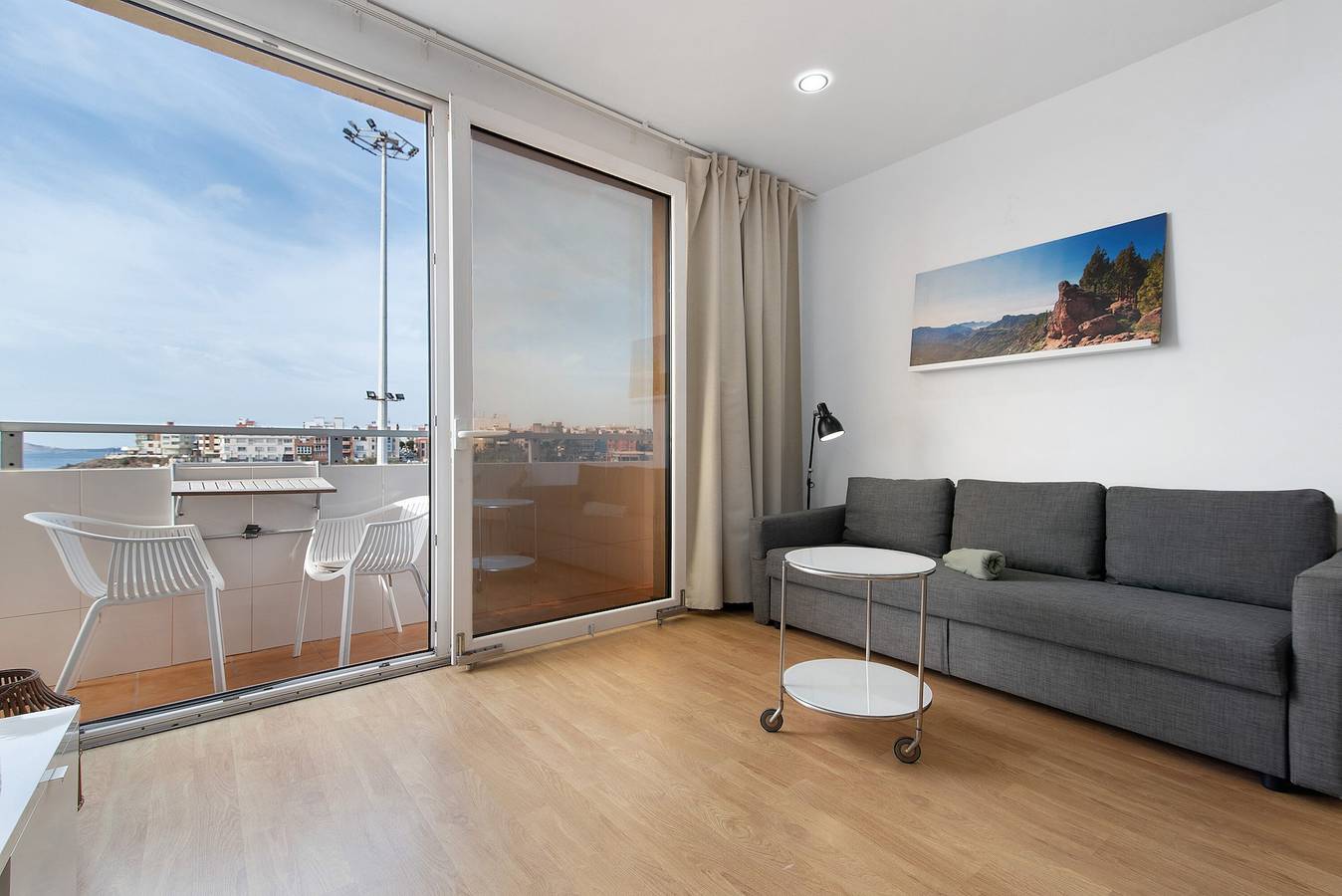 Apartamento entero, Apartamento de vacaciones 'Suite Playa Y Mar - Vistas al mar' con balcón y aire acondicionado in Melenara, Telde