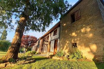 Gîte pour 8 personnes, avec jardin à Louze
