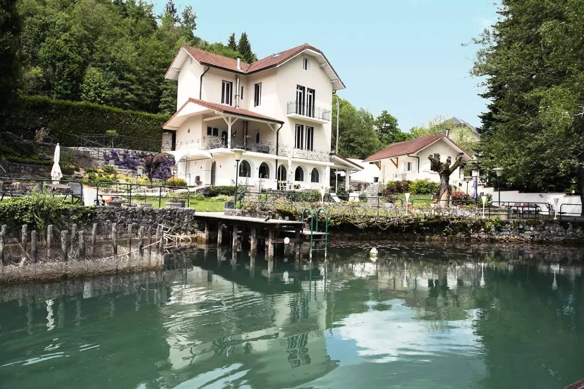 Maisons & Villas pour 8 Personnes in Saint-Alban-de-Montbel, Région de Chambéry