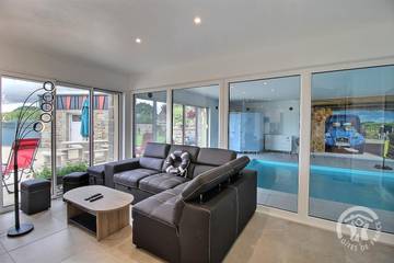 Cottage for 8 People in Bourbriac, Bretagne, Photo 4