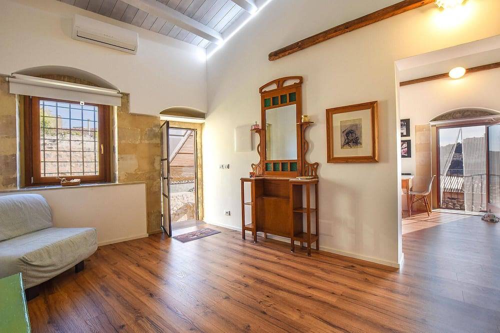 La casa dei Giarrentini in Modica (town), Modica