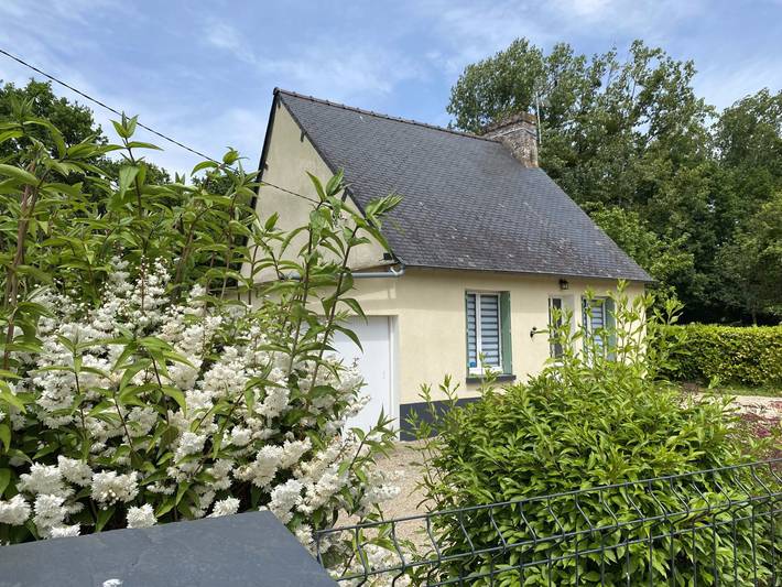 Gîte pour 2 personnes, avec terrasse et jardin