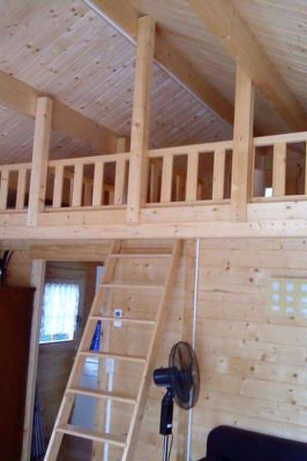 Mit Blick auf das Wasser in Saalfeld, Saalfeld/Saale