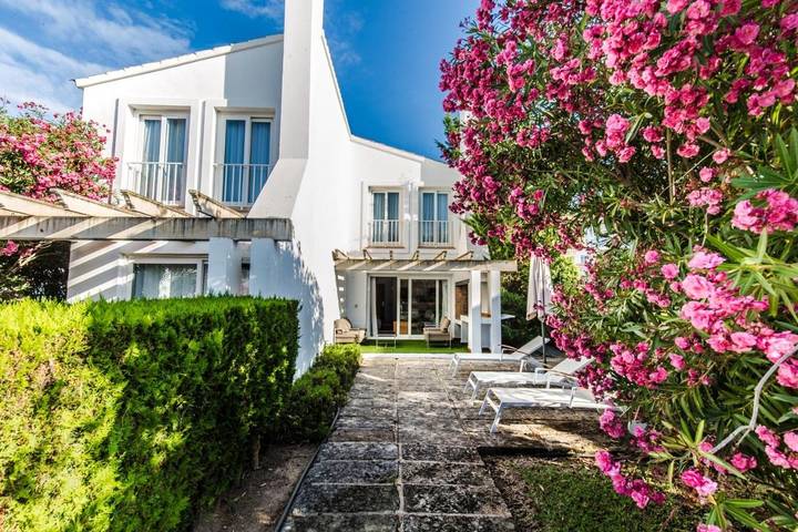 Villa für 4 Personen, mit Terrasse und Garten in Port d'Andratx