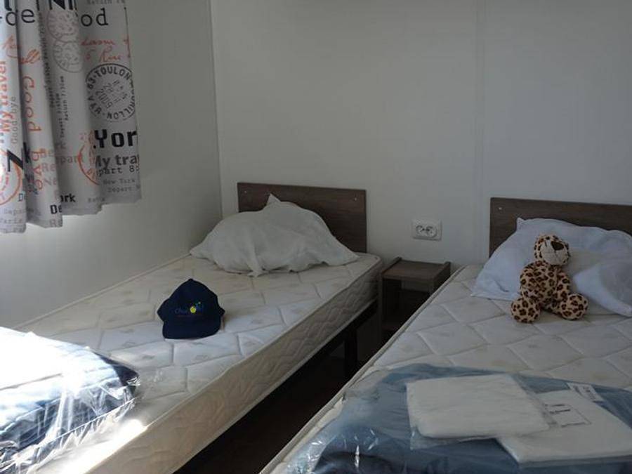 Camping Les Jardins Catalans - Mobilhome 6 personnes - caraïbes climatisé 2 chambres in Côte Vermeille, Argelès-sur-Mer
