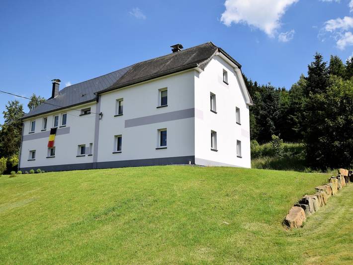 Location de vacances pour 6 personnes, avec jardin et terrasse, animaux acceptés à St. Vith