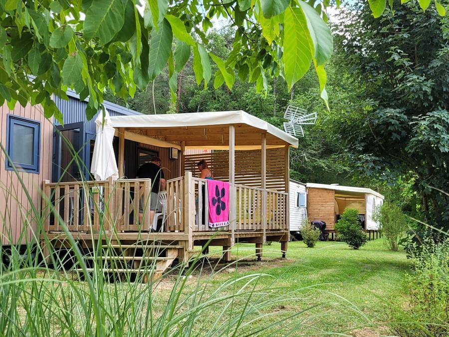 Camping La Castillonderie - Mobilheim 4 personen - Privilège 2 Zimmer - Ankleidezimmer - Klimaanlage + Tv in Thonac, Périgord Noir