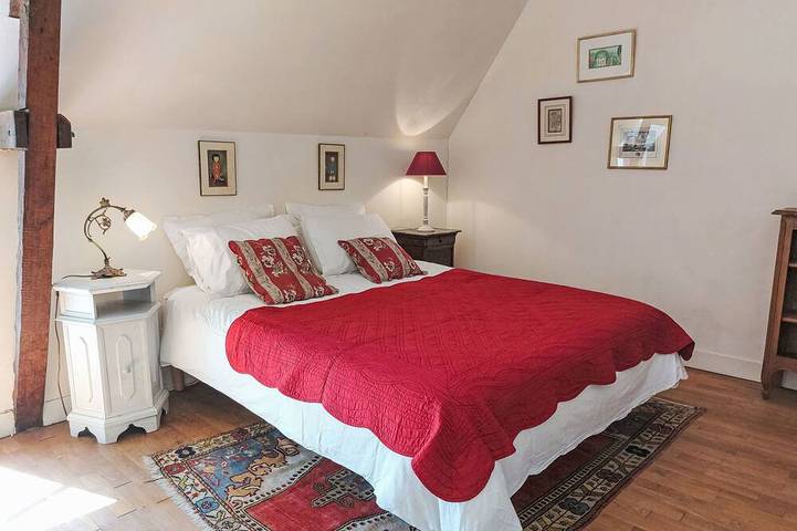 Location de vacances pour 6 personnes, avec piscine et jardin à Saint-Georges-de-Reintembault - 3