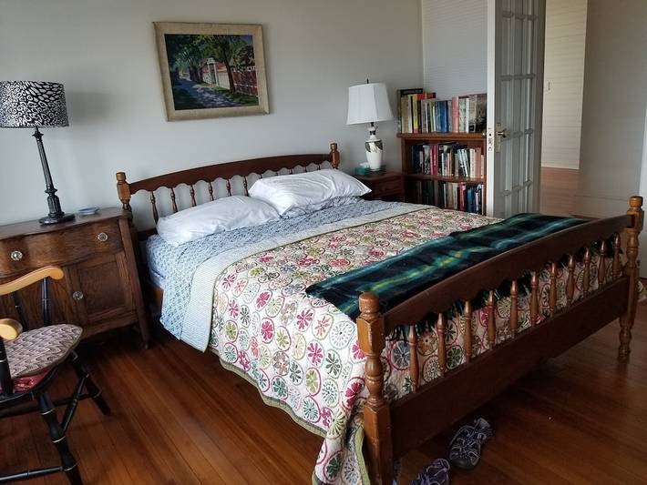 Vacation rental for 12 people, with yard in Connecticut