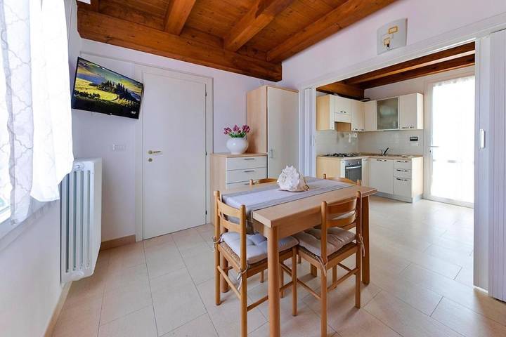 Ferienwohnung für 4 Personen, mit Terrasse und Ausblick sowie Garten - 1