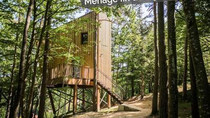 Gîte pour 5 personnes, avec piscine et terrasse à La Bastide-Puylaurent