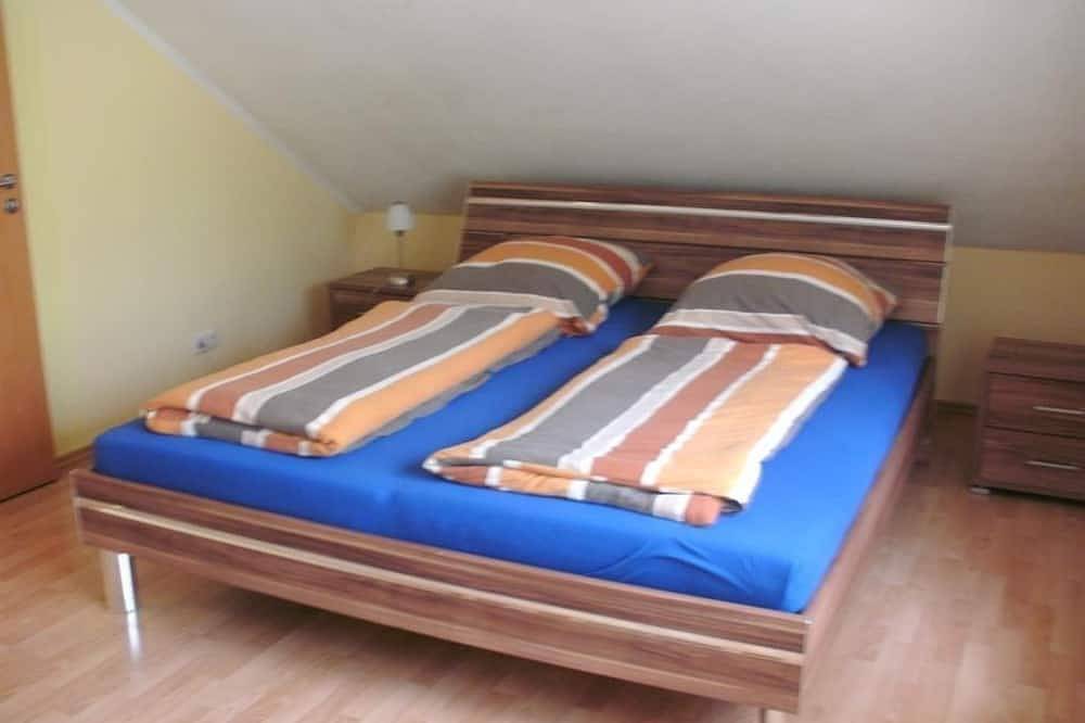 Ganze Wohnung, Ferienwohnung Wenz - Appartement/Fewo, Dusche, Wc, 2 Schlafräume in Poppenhausen, Rhön-Hessen