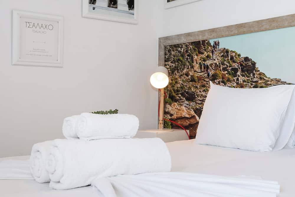 Standard Room, Kaerati Apartments in Amorgos