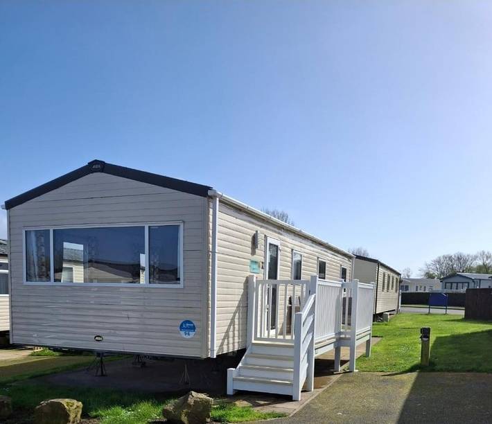 Glamping for 6 people, with pool and view as well as garden in Blackpool