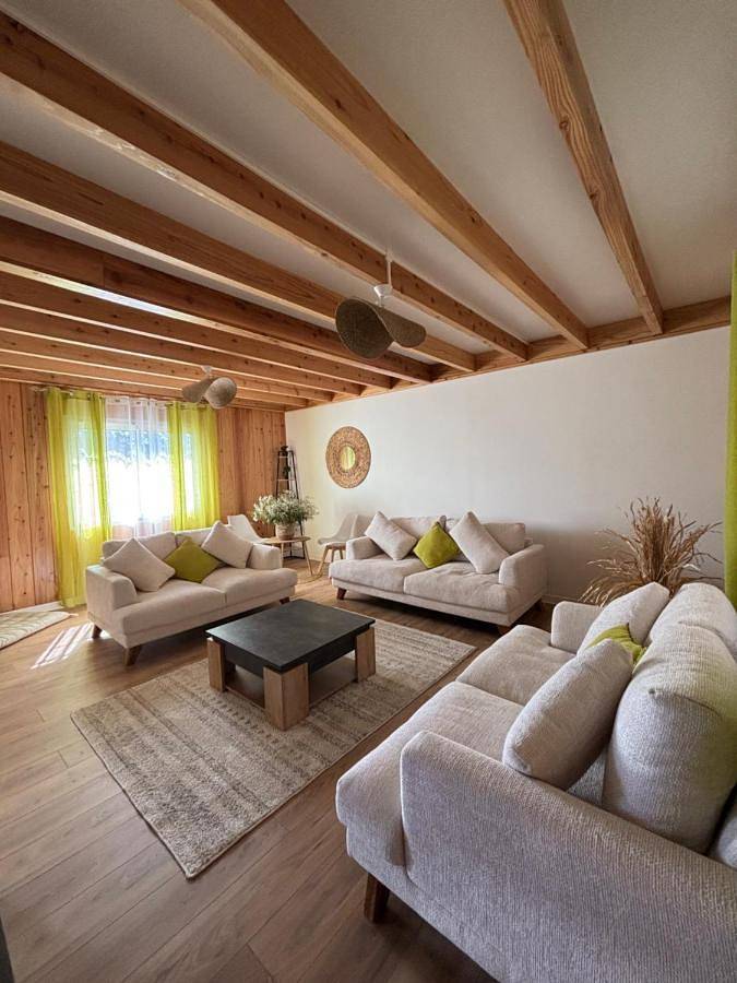 Maison de vacances pour 10 personnes, avec piscine et terrasse ainsi que vue et jardin
