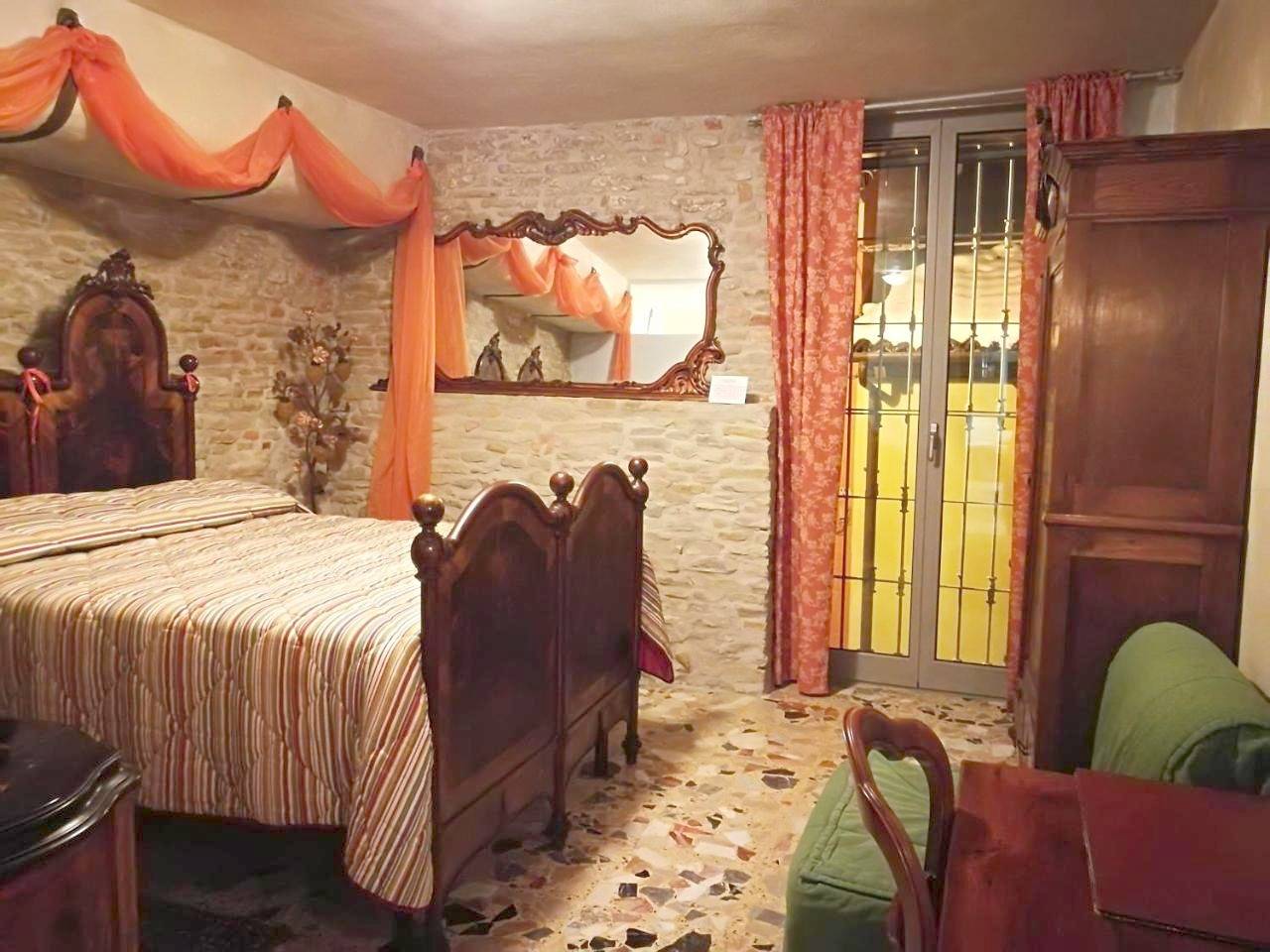 Casaforte Alba In Langa in Mango , Langhe