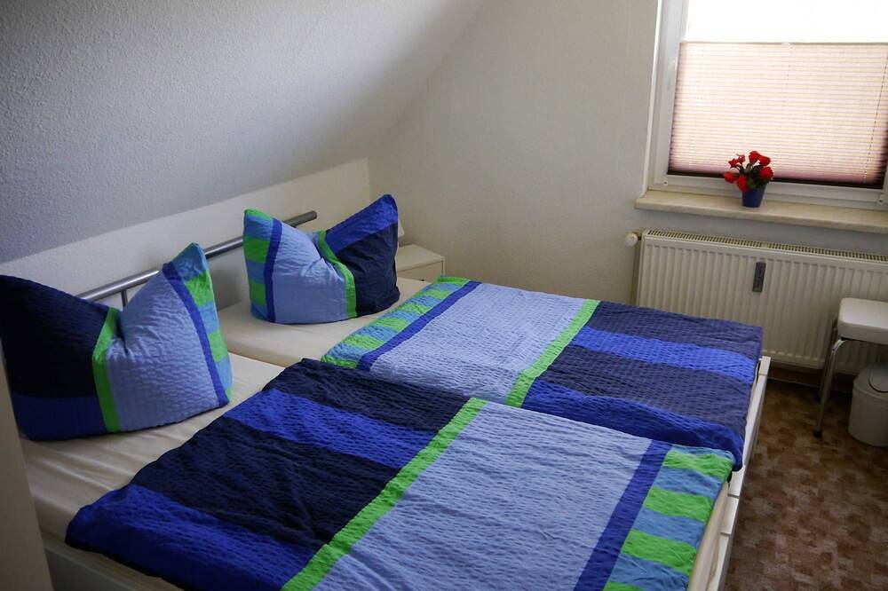Ferienhaus mitten in der Natur, separater Eingang, Garten - Doppelhaushälfte in Kuchelmiß, Mecklenburgische Seenplatte
