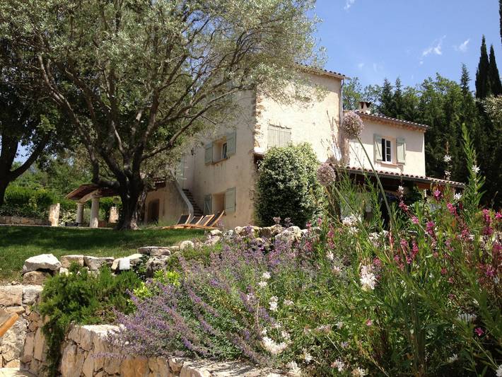 Gîte pour 8 personnes, avec piscine