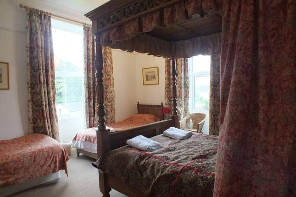 Big house for big holidays in Coniston, Lake District