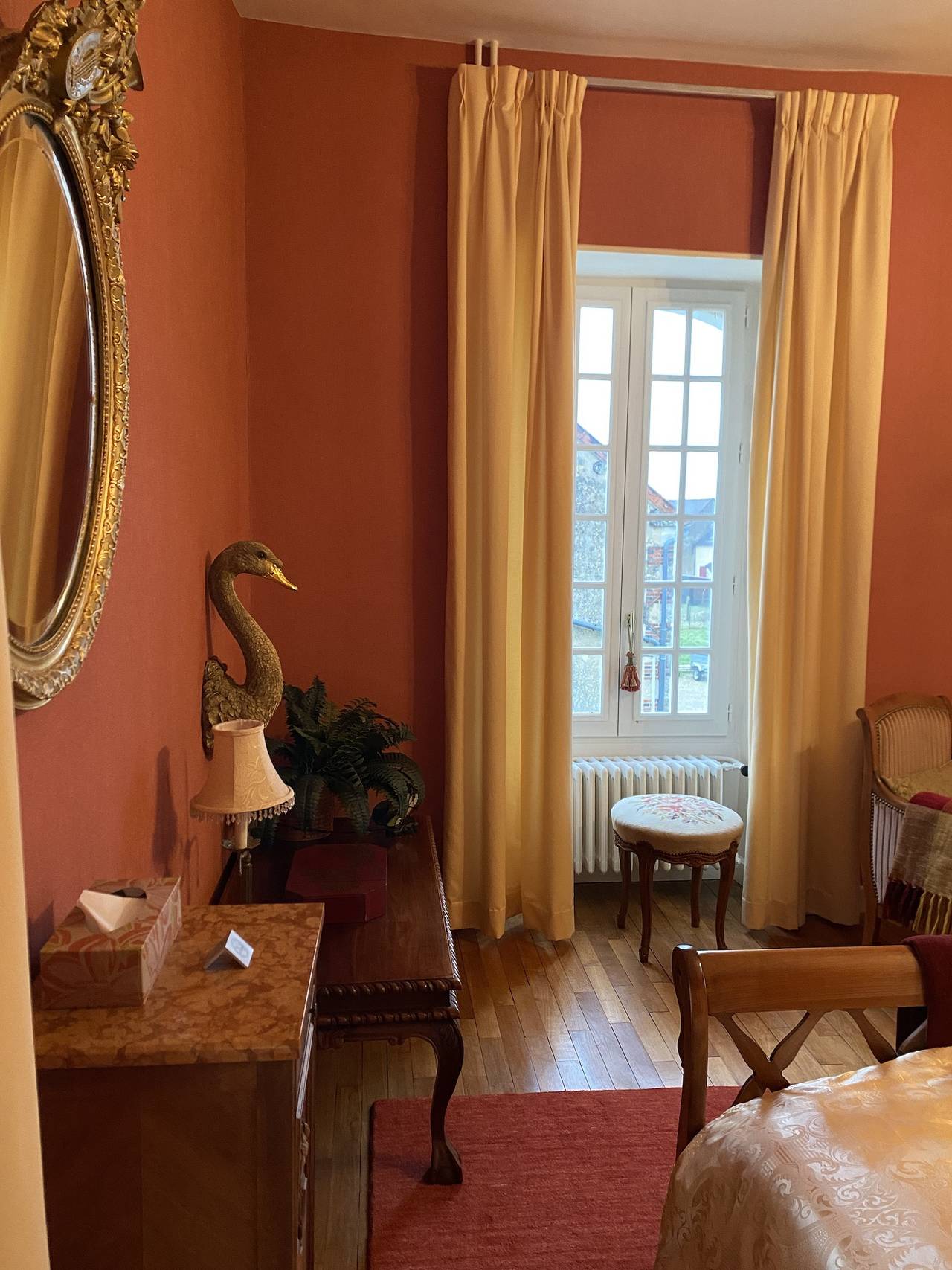 Le Bon Cygne chambre d'hôtes - Chambre in Thury, Région d'Auxerre