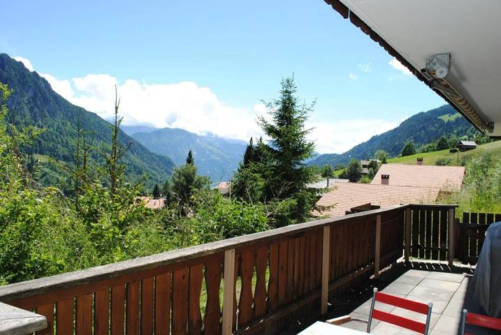 Gîte pour 2 personnes, avec vue et balcon, adapté aux familles à Habkern - 4