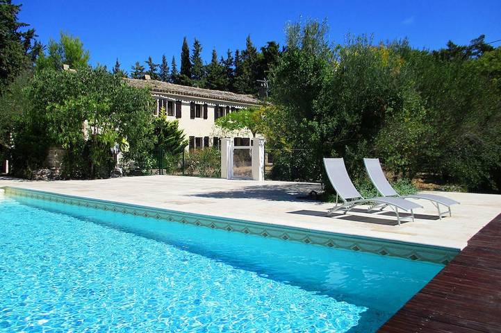 Ferienwohnung für 4 Personen, mit Garten und Terrasse sowie Pool, mit Haustier - 1