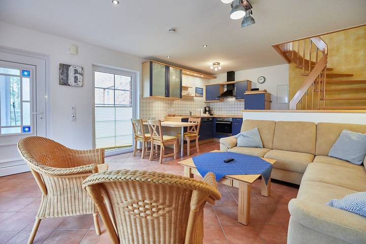 Strandnah und doch zentral,geräumige helle Wohnung. in Borkum Nordbad - Badestrand, Borkum