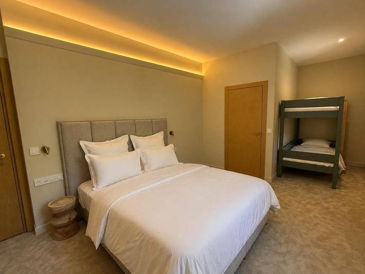 Hôtel pour 2 personnes, avec vue ainsi que piscine et jardin dans Merey (Évreux) - 2