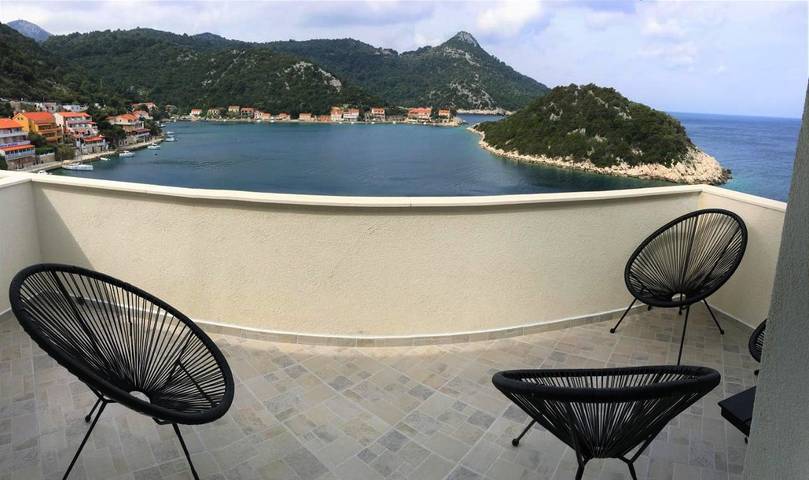 Maison d’hôte pour 3 personnes, avec Balcon et Terrasse ainsi que Jardin et Vue dans Lastovo