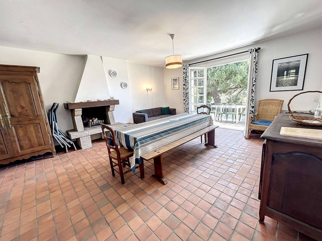 Casa con terraza a 100m de la playa, cerca del centro, ideal para familias in Jullouville, Côte de la Déroute