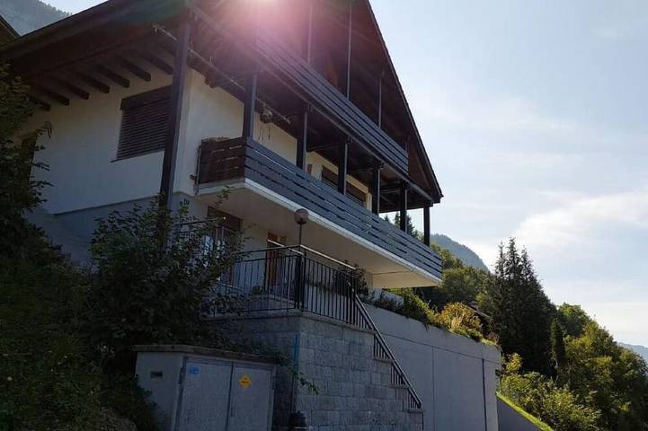 Ferienhaus für 4 Personen, mit Whirlpool und Pool sowie Garten