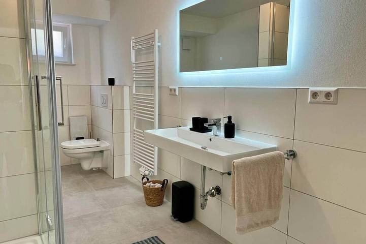 Ganze Wohnung, Monteur- und Ferienapartment Lingenfeld Ug in Lingenfeld, Rheinebene