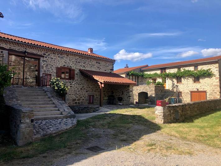 Gîte pour 21 personnes, avec terrasse et jardin, animaux acceptés - 1