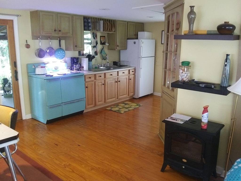 Aug, Sept, Okt, Nov $ 65, Tropisches Paradies, am Wasser, privat. Kostenlose Kajaks in Hudson, Pasco County