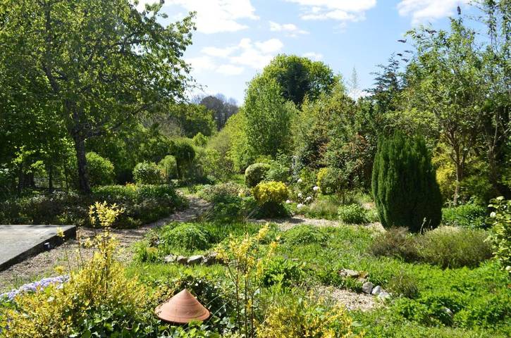 Location de vacances pour 8 personnes, avec vue ainsi que jardin et vue sur le lac à Saint-Bazile - 4