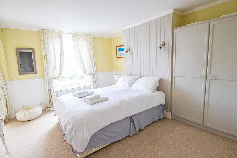 Benson House – Prime Location – Rye Town Centre in Rye, East Sussex