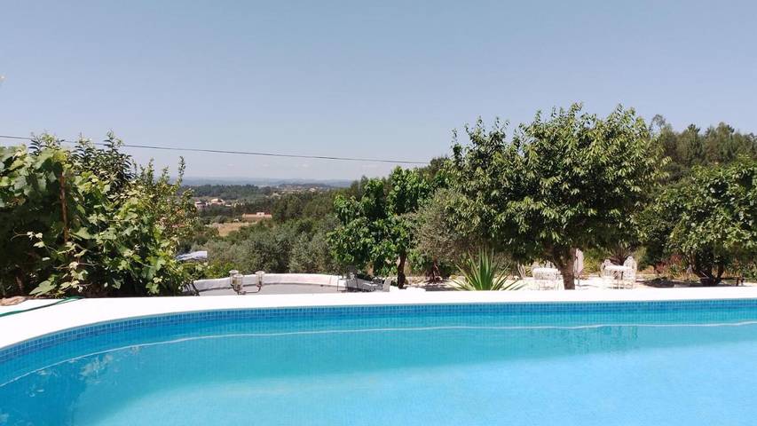 Maison d’hôte pour 2 personnes, avec piscine ainsi que vue et jardin à Tomar - 4