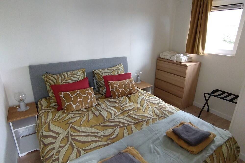 Luxe Chalet Eveline midden in Natura2000, dichtbij Blokzijl, Giethoorn en meer! in Blokzijl, Nationaal Park Weerribben-Wieden