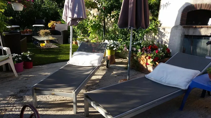 Apartamento de vacaciones para 3 personas, con vistas y jardín - 1