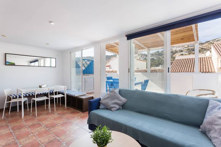 Hel lägenhet, Apartment 'Ático Jávea Puerto' with Sea View, Private Terrace and Wi-Fi in Javea Port, Jávea