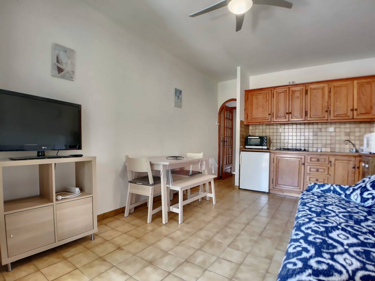 Entire apartment, Calm apartment for 4 with terrace and Wifi, Saintes-Maries-de-la-Mer in Saintes-Maries-de-la-Mer, Arles region