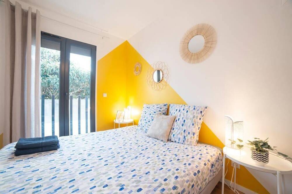 Appartement entier, Duplex House * Grand Paris - 4 Chambres - 2 Sdb - Parking - Près de Paris in Villejuif, Val-de-Marne