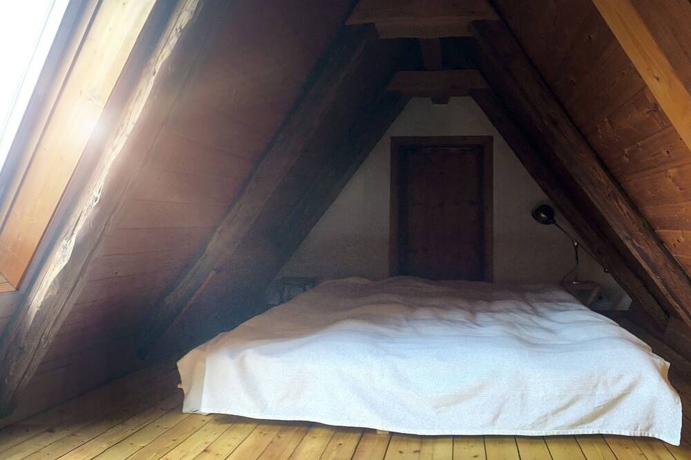 Ganze Wohnung, Gemütliches Maisonette-Studio in alter Scheune in Schwäbisch Gmünd, Erlebnisregion Ostalb region