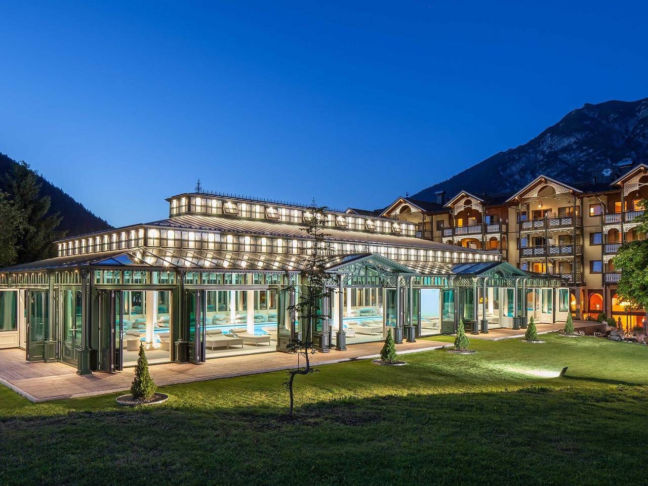 Hotel der Wiesenhof - Doppelzimmer „Kirsche“ Mittel mit Frühstück 4 in Pertisau, Eben am Achensee