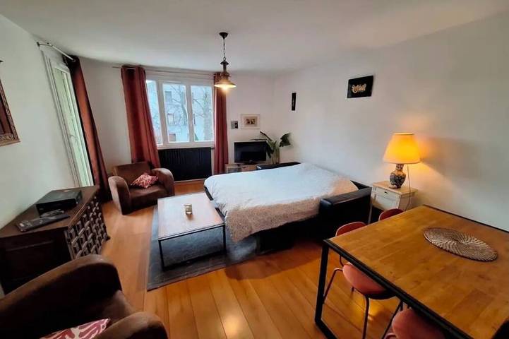 Appartement entier, Le Genève-Parking Garage & Balcon-climatisé in Ornex, Gex