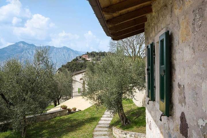 Ferienhaus für 10 Personen, mit Garten und Pool sowie Seeblick und Ausblick, mit Haustier in Malcesine - 4