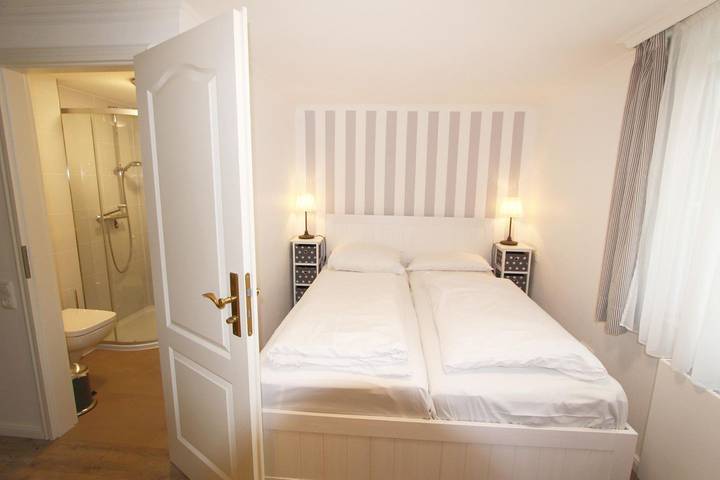 Ferienwohnung für 3 Personen, mit Terrasse in Wenningstedt - 4