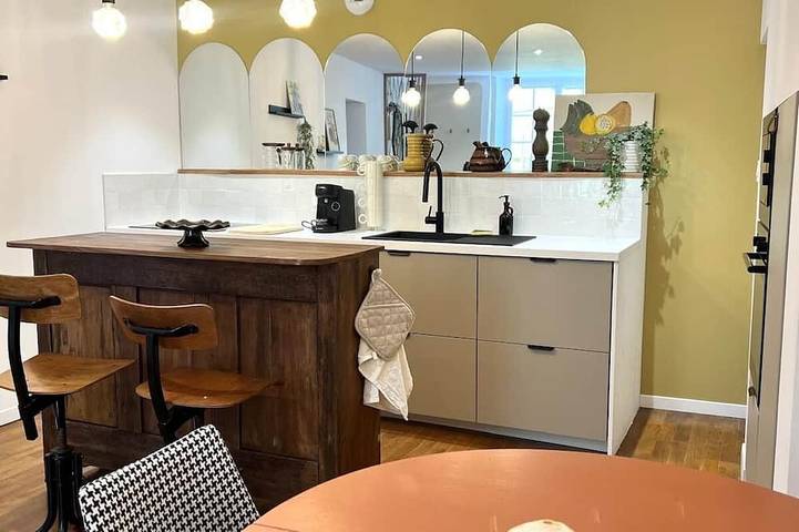 Ganze Wohnung, New apartment - 55m2 - \"Nid d'argile\" 700m from the spa in Salins-les-Bains, Französischer Jura