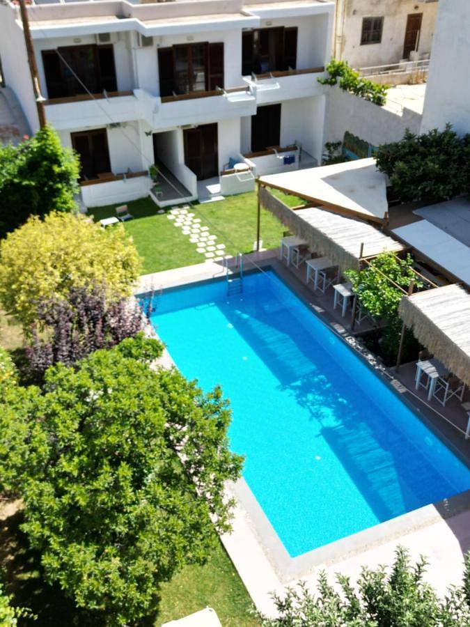 Apartament wakacyjny dla 2 osób, z basen i widok oraz ogród w Chania